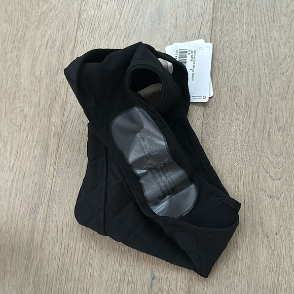 NWT Diamond grid skimpy bikini bottom size 4 black lululemon - Picture 5 of 14